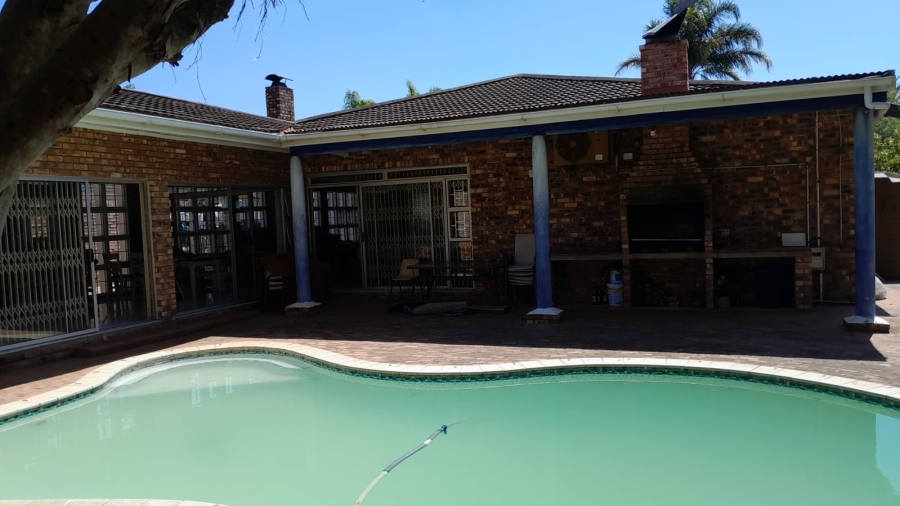 To Let 3 Bedroom Property for Rent in Summerstrand Eastern Cape